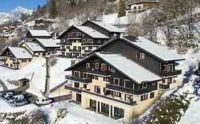 Appartement dans châlet avec piscine couverte